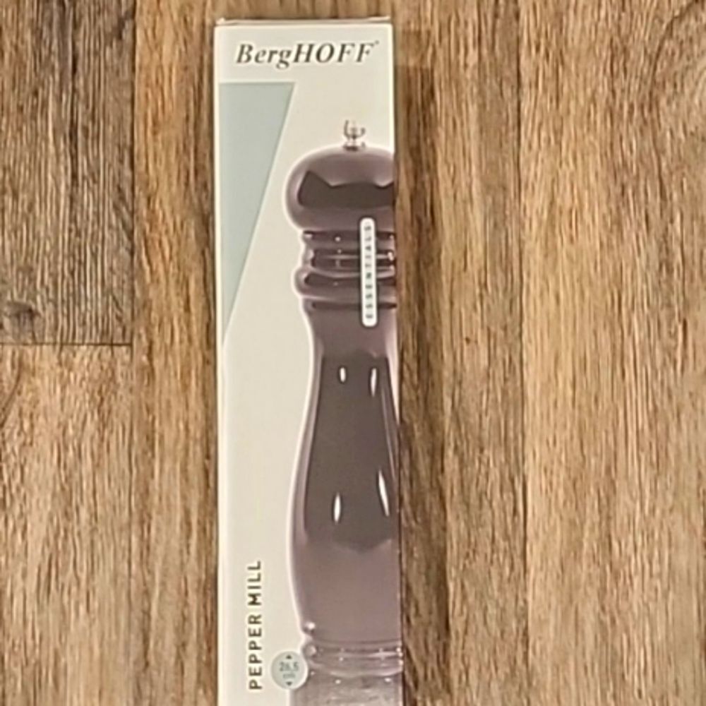 Berghoff Ceramic Pepper Mill - Picture 5 of 5